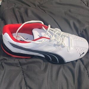 Puma Mens Tazon 6 FM Athletic - White/Black/Silver/Red - US Size 10 1/2